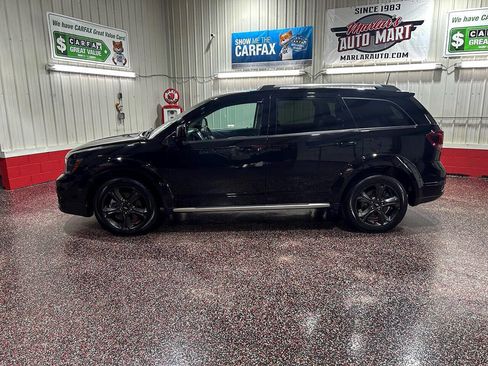 Used 2019 Dodge Journey Crossroad w/ Navigation Group image 1
