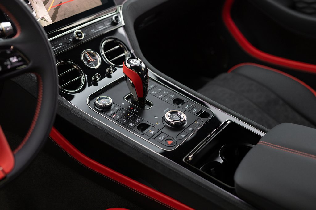 Used 2025 Bentley Continental GT Speed AWD/4WD image 18