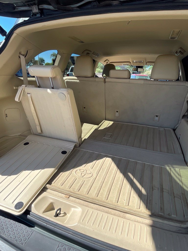 Used 2017 Toyota Highlander Plus FWD image 15