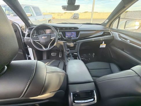 Certified 2025 Cadillac XT6 Sport w/ Platinum Package image 21