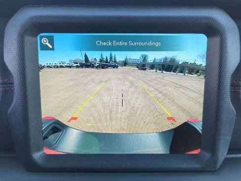 Used 2023 Jeep Gladiator Rubicon AWD/4WD image 7