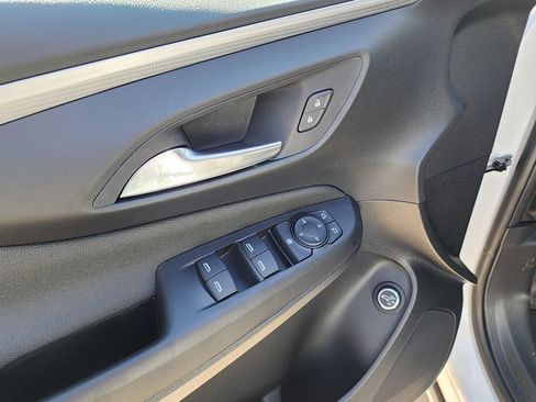 New 2026 Buick Envista Avenir image 14