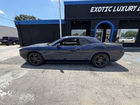 Used 2017 Dodge Challenger SXT Plus RWD image 2