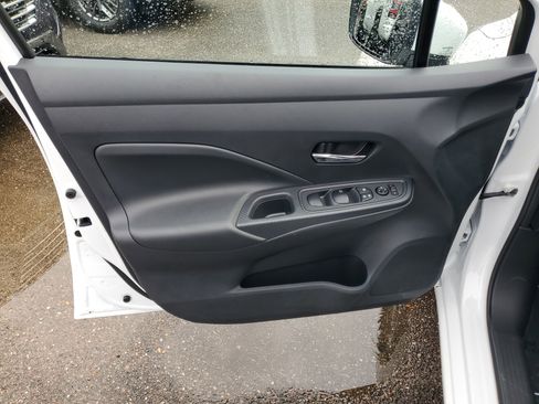 New 2025 Nissan Versa SV w/ Trunk Package image 14