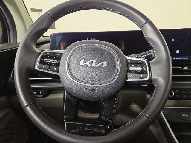 Certified 2026 Kia Carnival LXS FWD image 21