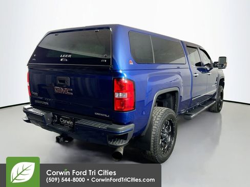 Used 2016 GMC Sierra 2500 Denali w/ Duramax Plus Package image 15