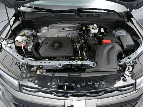 Used 2025 Chevrolet TrailBlazer RS w/ Convenience Package image 12