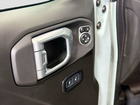 Used 2024 Jeep Wrangler Sport AWD/4WD image 18
