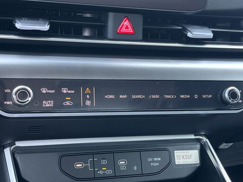 New 2026 Kia Carnival SX Prestige image 7