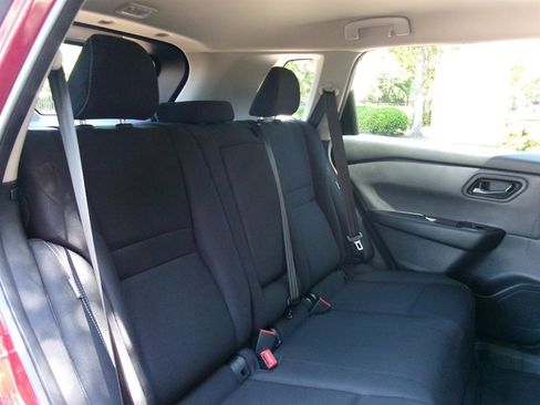 Used 2024 Nissan Rogue S AWD/4WD image 30