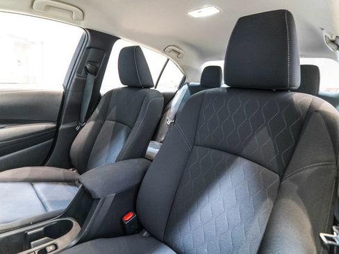 Used 2024 Toyota Corolla LE FWD image 6