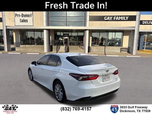 Used 2022 Toyota Camry LE image 7