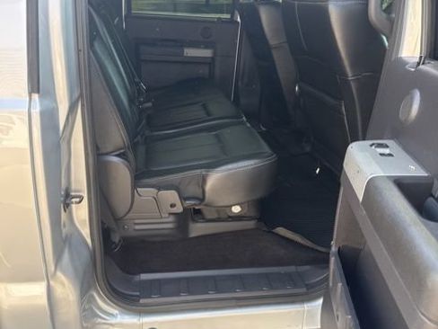 Used 2016 Ford F450 Lariat w/ Lariat Ultimate Package AWD/4WD image 19