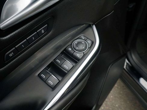 Used 2024 Cadillac XT4 Premium Luxury AWD/4WD image 16