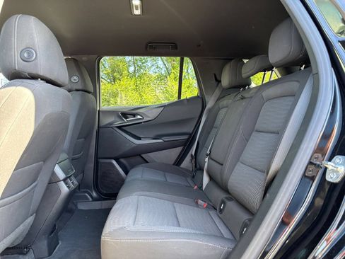 Used 2025 Chevrolet Equinox LT AWD/4WD image 28