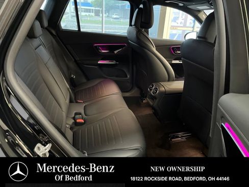 Used 2026 Mercedes-Benz GLC 300 4MATIC image 17