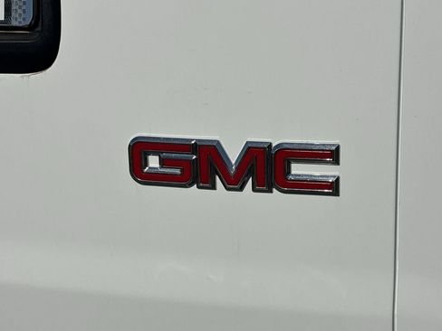 New 2025 GMC Savana 2500 w/ Driver Convenience Package image 33