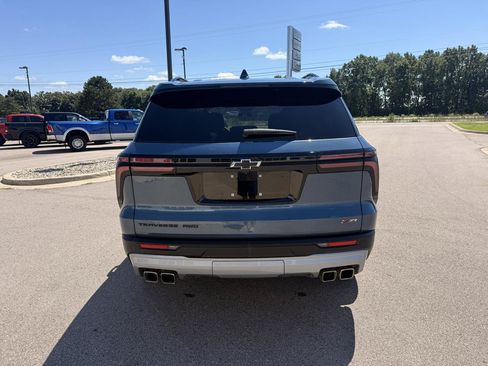 Used 2025 Chevrolet Traverse Z71 w/ Driver Confidence Package AWD/4WD image 4