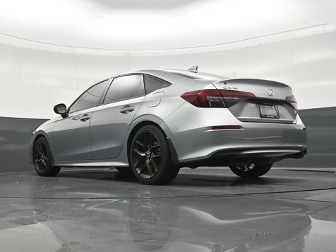Used 2025 Honda Civic Sport image 24