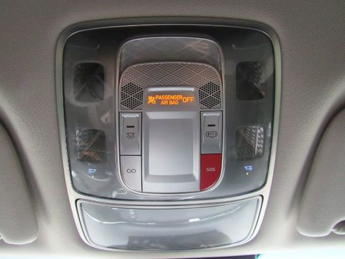 Used 2022 Genesis GV70 2.5T image 59