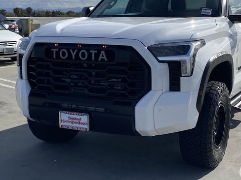 Used 2024 Toyota Tundra SR5 w/ SR5 Convenience Package AWD/4WD image 7