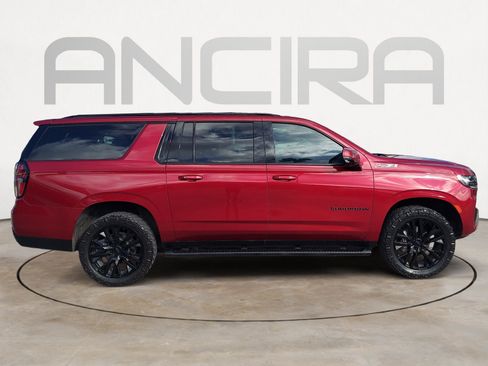 Used 2021 Chevrolet Suburban Z71 w/ Luxury Package AWD/4WD image 11
