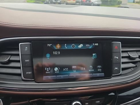 Used 2018 Buick Enclave Avenir w/ Avenir Technology Package AWD/4WD image 22