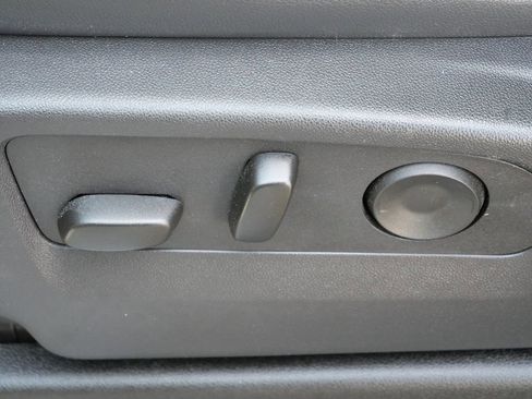 Used 2025 Chevrolet Tahoe LT image 37