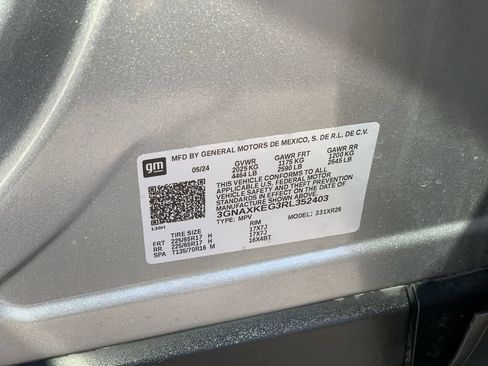 Certified 2024 Chevrolet Equinox LT FWD image 32