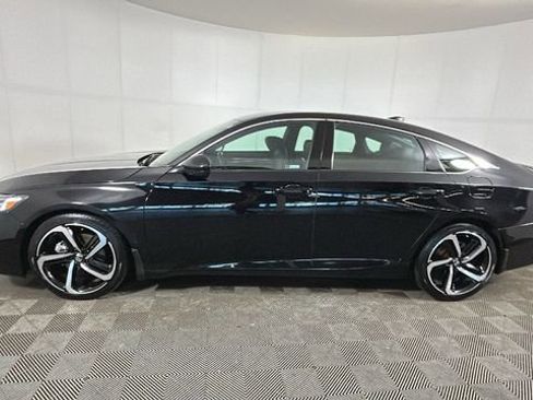 Used 2022 Honda Accord Sport image 6