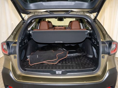 Used 2023 Subaru Outback Touring image 5