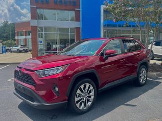 Used 2021 Toyota RAV4 XLE Premium image 1
