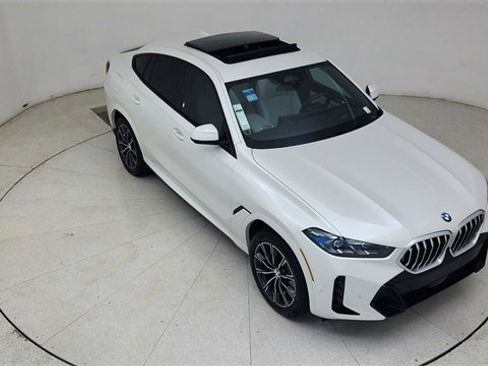 Used 2025 BMW X6 xDrive40i image 82