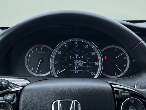 Used 2017 Honda Accord EX-L image 26