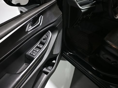 Used 2023 Jeep Grand Cherokee Altitude AWD/4WD image 16