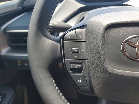 Used 2026 Toyota Prius XLE FWD image 19