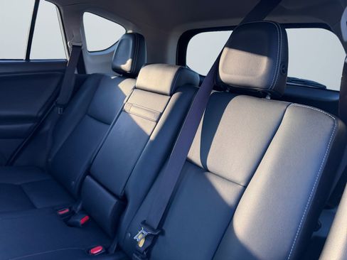 Used 2016 Toyota RAV4 Limited image 14