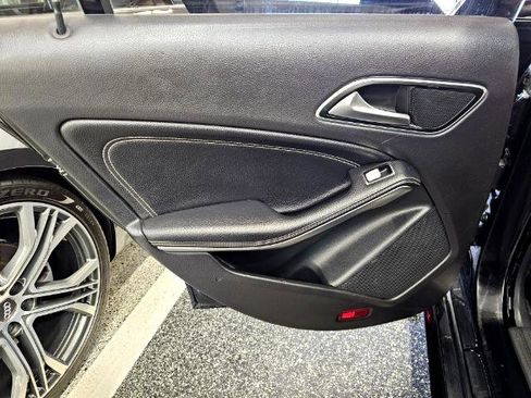 Used 2016 Mercedes-Benz CLA 250 image 24