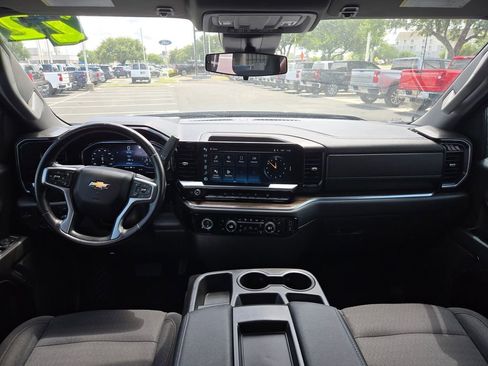 Used 2022 Chevrolet Silverado 1500 LT RWD image 15