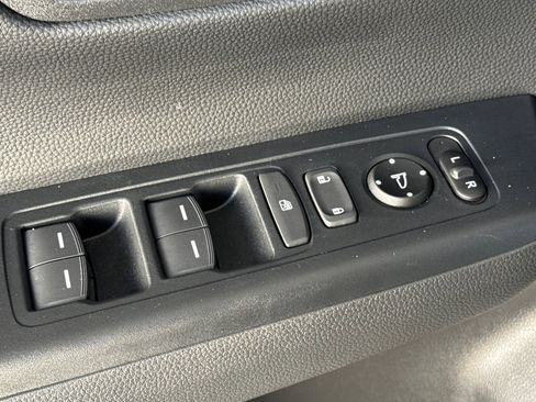 Used 2025 Honda CR-V Sport-L image 13