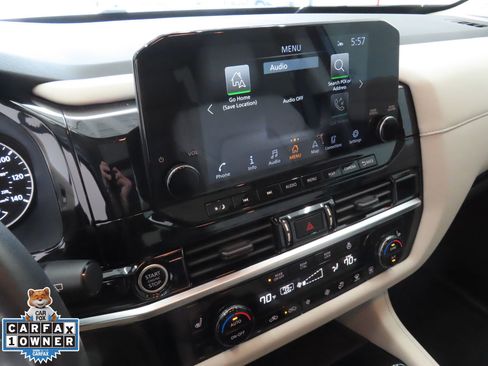 Used 2023 Nissan Pathfinder SL w/ SL Premium Package FWD image 19