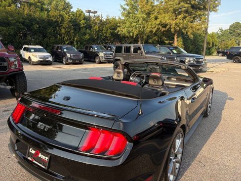 Used 2018 Ford Mustang GT Premium w/ Equipment Group 401A RWD image 16