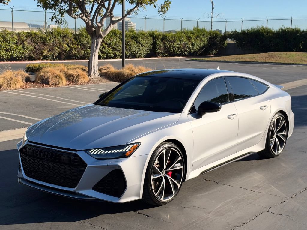 Used 2021 Audi RS 7 Sportback w/ Black Optic Package AWD/4WD image 2