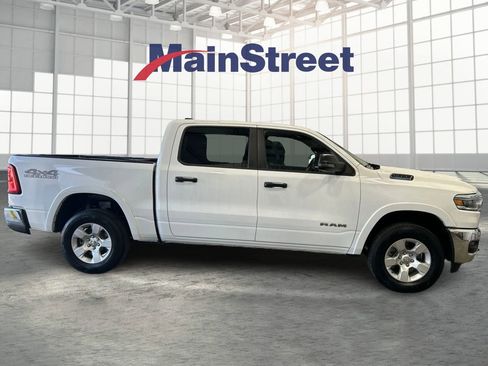 Used 2025 RAM 1500 Lone Star image 6