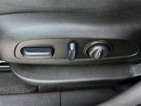 Used 2024 Chevrolet Equinox LT image 22