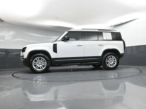 Used 2025 Land Rover Defender 110 S AWD/4WD image 30