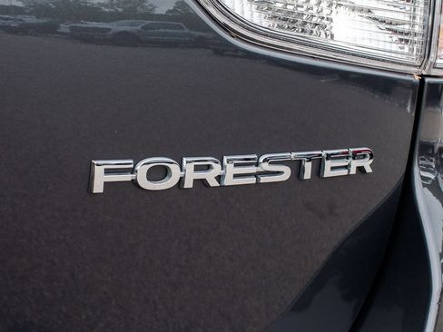 Used 2023 Subaru Forester Premium AWD/4WD image 5
