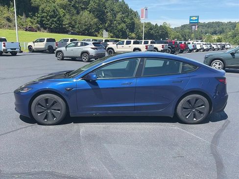 Used 2024 Tesla Model 3 Long Range AWD/4WD image 2