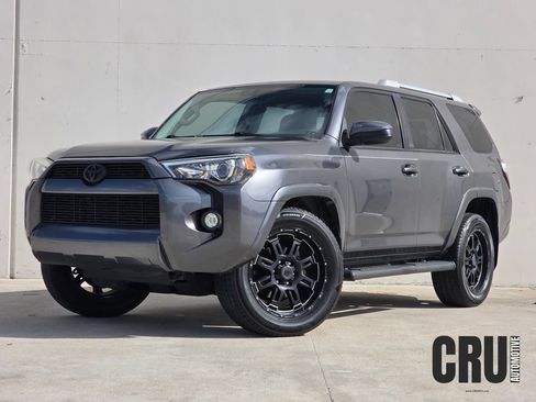 Used 2018 Toyota 4Runner SR5 RWD image 1