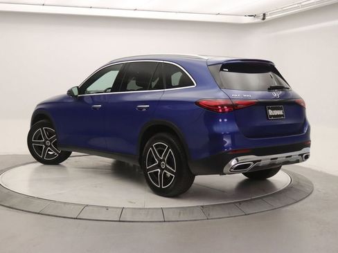 New 2026 Mercedes-Benz GLC 300 image 2